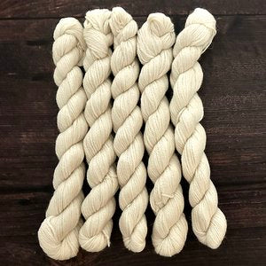Type 49123M - Angel Delight 4ply Mini - 25 x 20grm Hanks