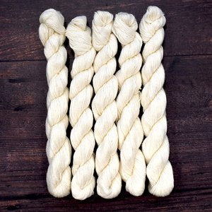 Type 49133M - BFL Delicious 4ply Mini - 25 x 20grm Hanks