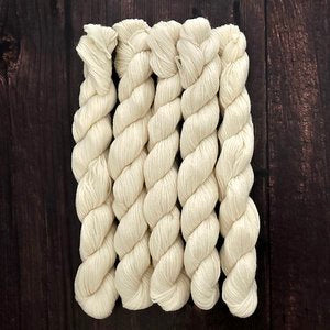 Ultra Merino Merini- Type 49162M - 5 x 20grm Hanks