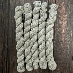 Type 49196M - Natural Grey Llama 4ply Mini - 25 x 20grm Mini