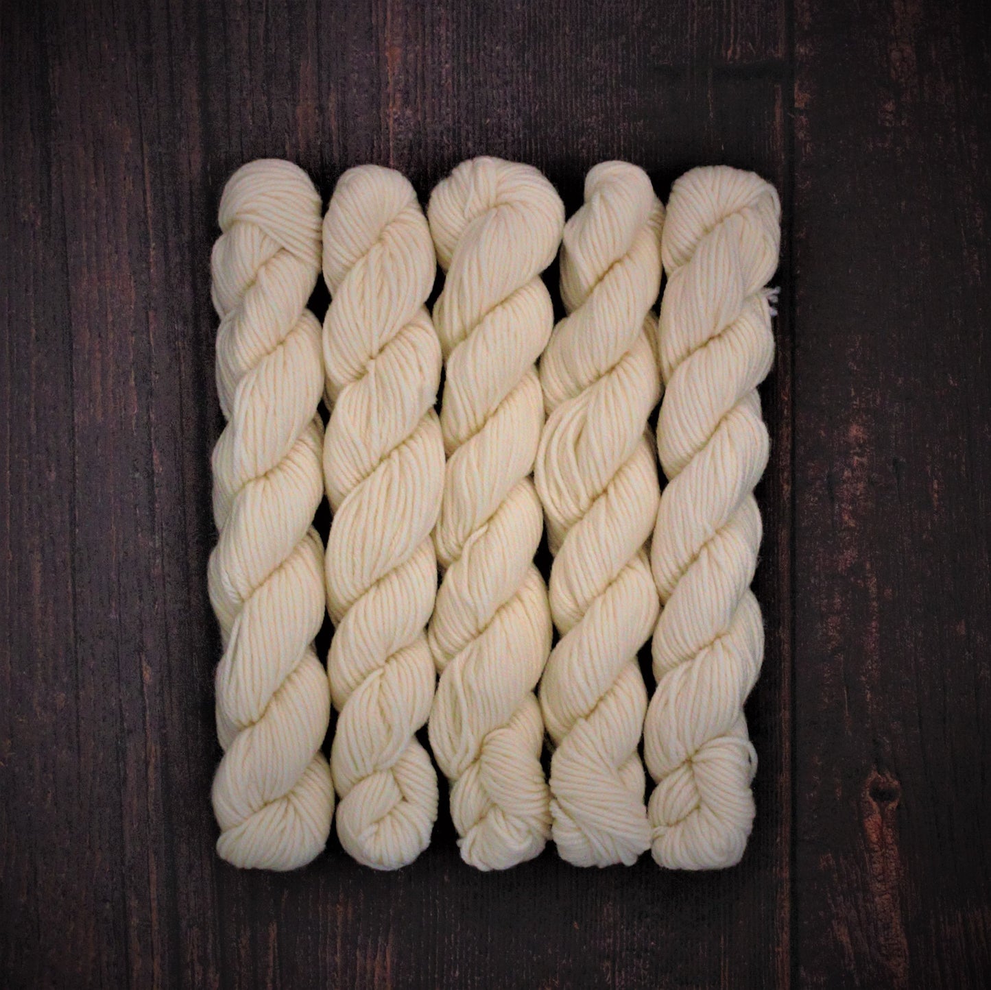 Type 49225M - Crazy Eight DK Minis - 25 x 20grm Hanks