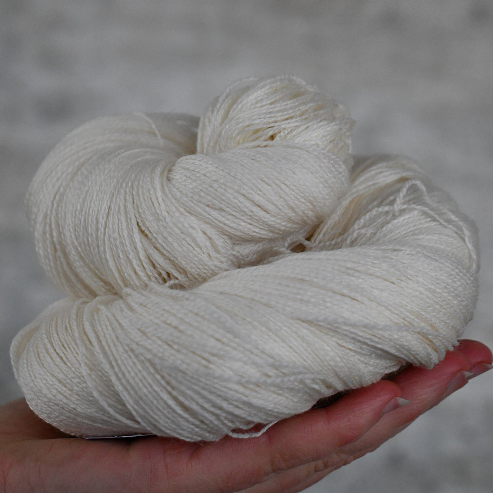 Type 49012- Boo Lace