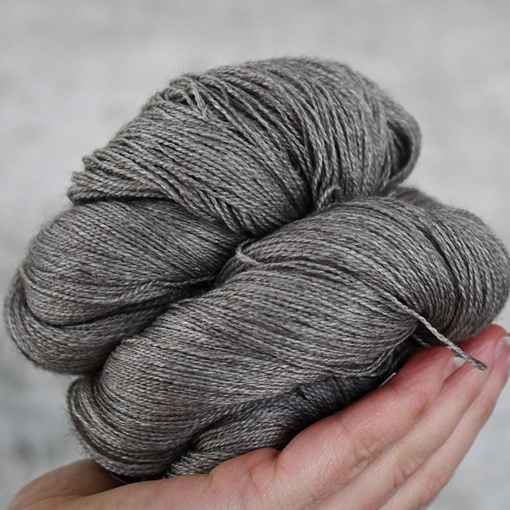 Type 49042 - Tibetan Lace